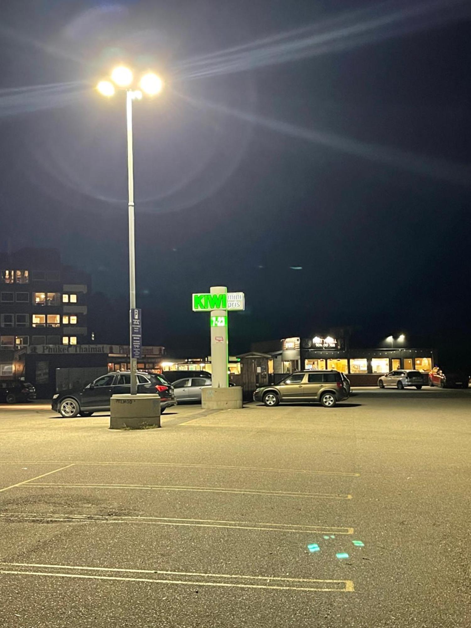 Lys Rent Og Trivelig Hybelleilighet Кристиансан Екстериор снимка
